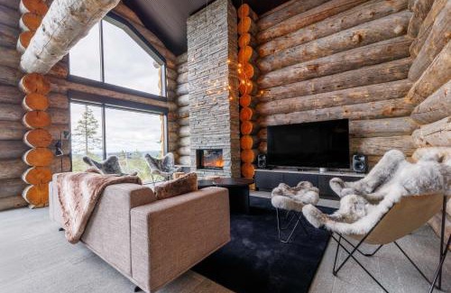 Sirkka Villa | Luxury Villa Utsun Otso inc Hot Tub