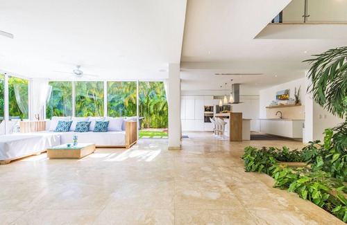 Bavaro Villa | Luxury Villa Waterfall - Pool & BBQ