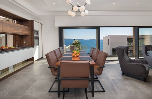 Businci Villa | Luxury Villa White Pearl with Pool