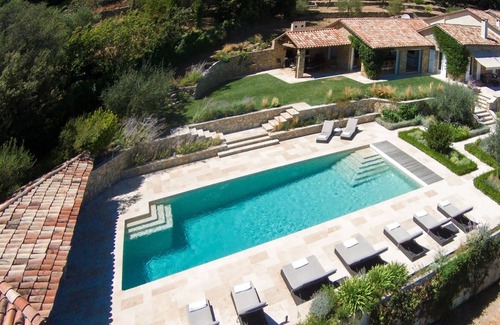 Le Rouret Villa | Luxury villa with stunning sea views in quiet location