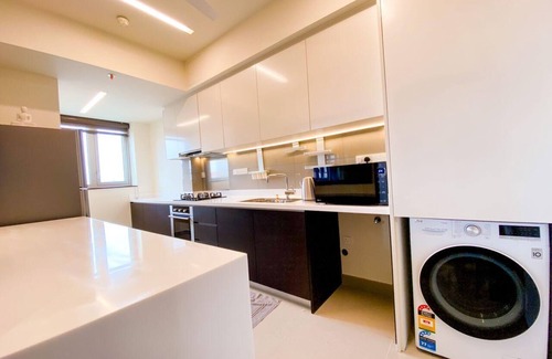 Colombo 02 Apartment | Luxury Water front Cinnamon life Suits Apartment in Heart of Colombo City