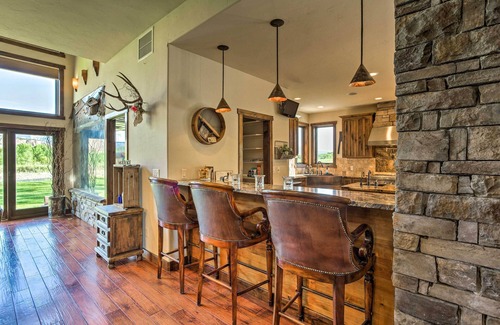 Parachute House | Luxury Waterfront Parachute House w/Fire Pit!