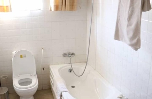 Adenta Hotel | Luxury West Hotel
