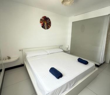 Sant Jordi de Ses Salines Apartment | Luxury white apartment Botafoch