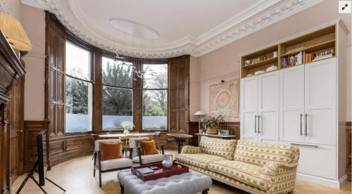 Haymarket Apartment | Luxury Wood panelled West End GF Flat