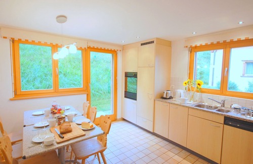Klosters Dorf Ski Chalet | Luxury Wooden Swiss Chalet With Private Sauna - Switzerland