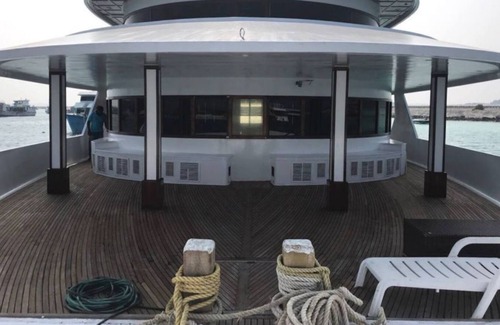 Vaavu Atoll House | Luxury yacht for diving trips
