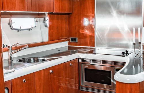 Central Stockholm Boat Rental | Luxury Yacht in Strandvägen