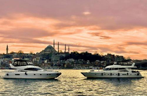 Istanbul City Center Boat Rental | Luxury Yachts Istanbul