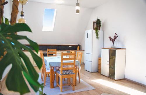 Ilmmuenster Apartment | Luxus Apartment! Küche, Balkon, Netflix, Parkplatz - 8 Personen