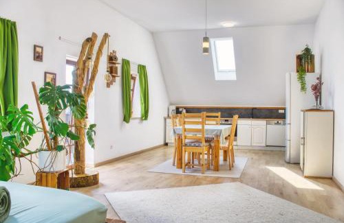 Ilmmuenster Apartment | Luxus Apartment! Küche, Balkon, Netflix, Parkplatz - 8 Personen