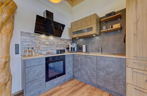 Eppenschlag Ski Chalet | 'Luxus-Chalet-Mühlberg' with Mountain View, Private Terrace and Wi-Fi