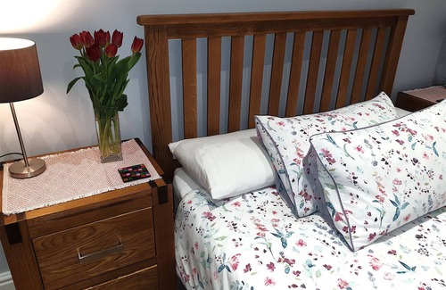 Penistone Bed & Breakfast | Lyndene