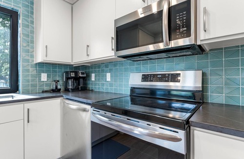 Southwest Minneapolis Apartment | Lynnhurst Perch