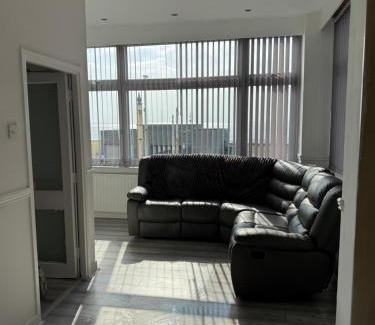 South Shore Apartment | Lynton apartments