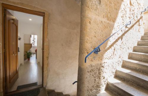 1st Arrondissement Apartment | Lyon Cosy Stay