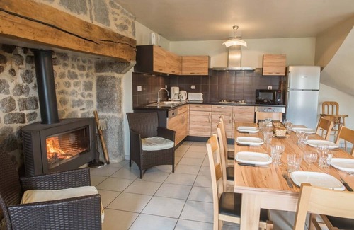 Prinsuejols-Malbouzon House | Lzg026 - Gîtes de France 3 Épis 8 Pers à Malbouzon