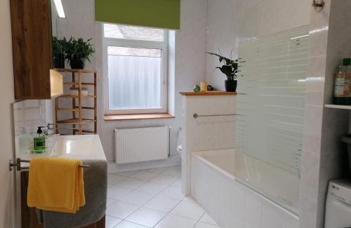 Western Ring Area Apartment | M-OASE Wohlfühlen an der Oker I Küche I Netflix