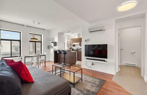Milton Park Apartment | M11 The LEGO Suite 2BRSofaBed in Prime Location