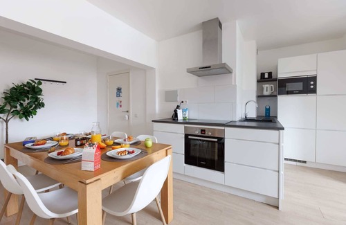 Wijk van de Squares Apartment | MA - Conseil I - Two Bedroom Apartment, Sleeps 6
