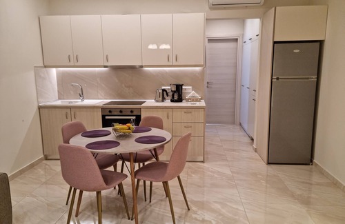 Petaloudes Apartment | Ma Maison Rose - Apartment in Rhodes at Kremasti village, near the airport