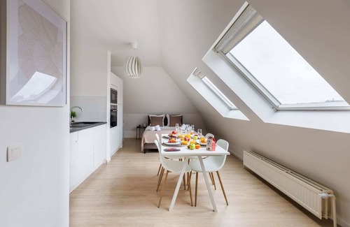 Wijk van de Squares Apartment | MA - Parlement V - Studio Apartment, Sleeps 4