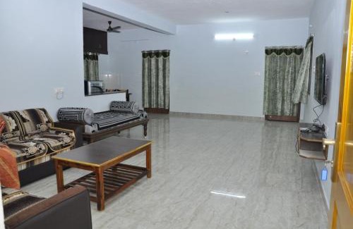 Tirupati Apartment | Maanas Homestay