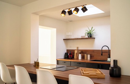 Lanaken Apartment | Maas Suites - The River House