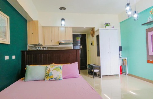 Mabolo Apartment | Mabolo Garden Flats Poolside Unit