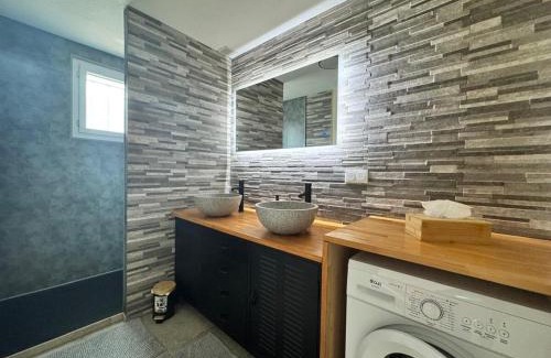 Foix House | MacaIndCo