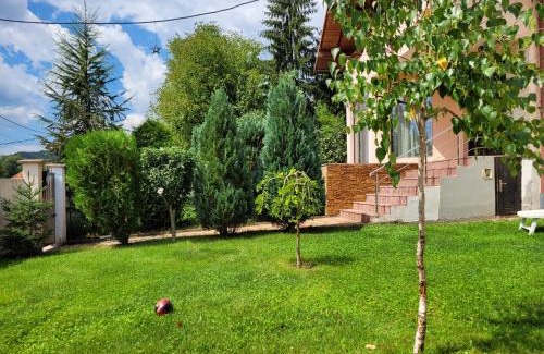 Bodesti Apartment | MaDaS