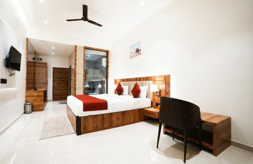 Kalyan Hotel | Madhav Residency Hotel & Banquet, Kalyan, Mumbai