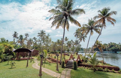 Puthenvelikara Villa | Madilina Heritage Villa