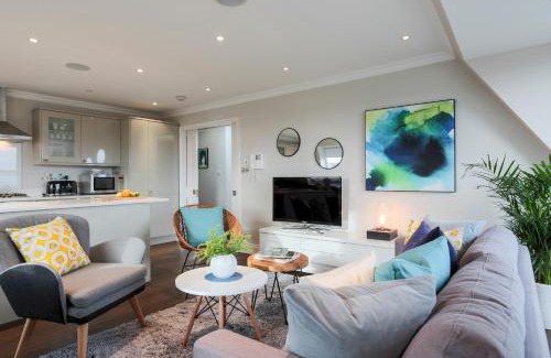 Balham Apartment | Madison Hill - White Hill House 5 - 3 bedroom flat