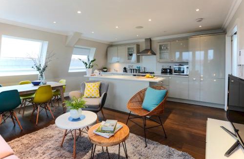 Balham Apartment | Madison Hill - White Hill House 5 - 3 bedroom flat