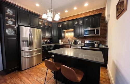Madison House | "Madison Manor II" by The River: Hot Tub, Patio, FirePit, Grill