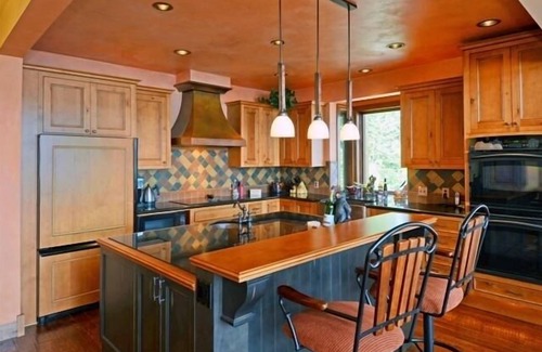 Brinnon House | Madrona Waterfront Splendor!