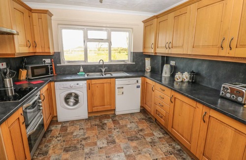 Haverfordwest Cottage | MAERDY LODGE, family friendly, character holiday cottage in Solva