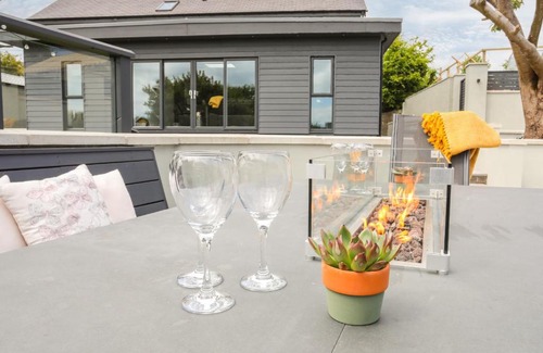 Llanbedrgoch House | Maes Llwyd