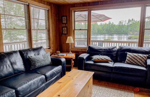 Pine River Pond House | Maggie's Lakeside Cottage