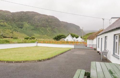 Ardara House | Maghera Caves Cottage