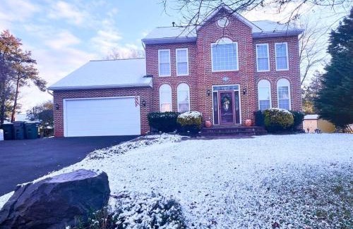 Manassas House | Magic Hide Aways