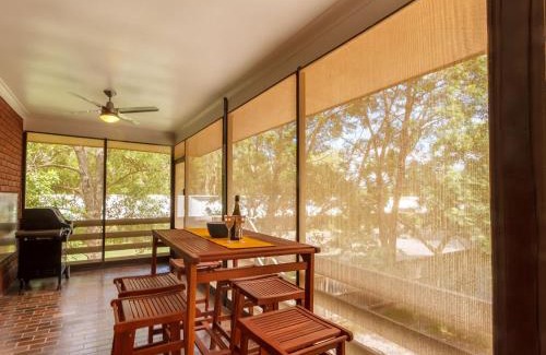 Tea Gardens House | Magic Moments