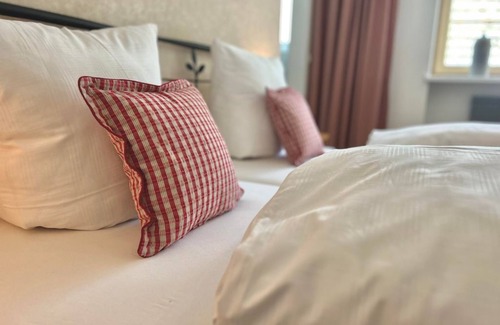 Warth Bed & Breakfast | Magic Mountain - House Wallis