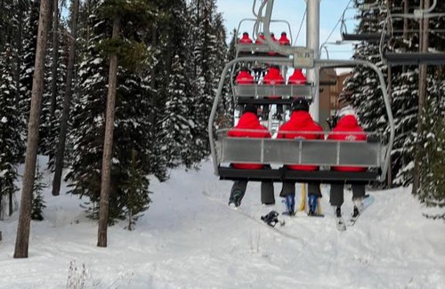 Big White Ski Resort Apartment | Magical Views at Southpoint Big White! Best Location!