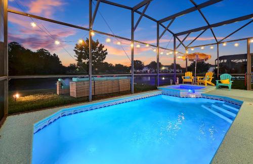 Trafalgar Village House | MagicalEverAfter Sleep17 HTD Pool Game Rm LakeView