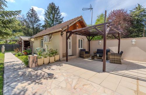 Esbly House | MagicLoc