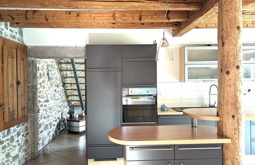 Allonzier-la-Caille Other | Magnificent renovated farmhouse near Annecy, between lakes and mountains+2 private parking lots.