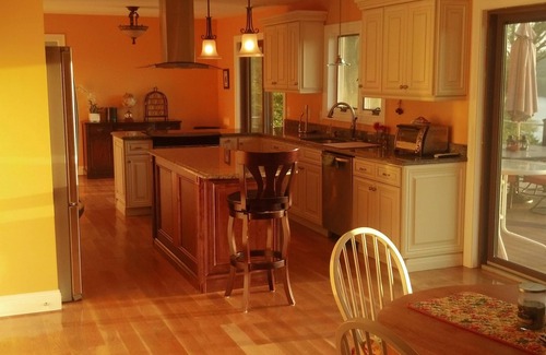 Middle Haddam House | Magnificent Riverfront home, completely private. BOOK 7 NIGHTS GET 10% OFF