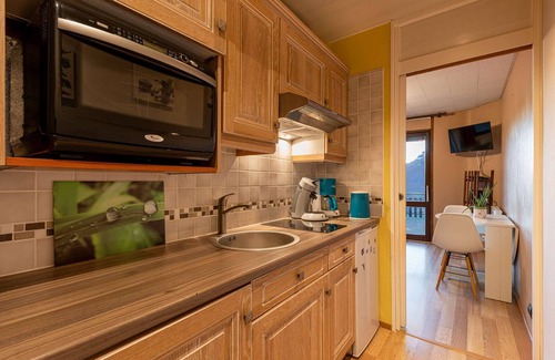 Saint-Jean-de-Sixt Apartment | Magnificent View from this Mountain Cocoon